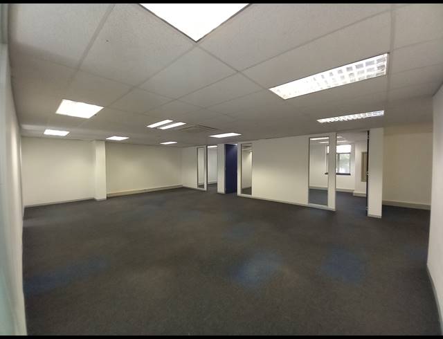 360M² OFFICE TO LET IN BRYANSTON